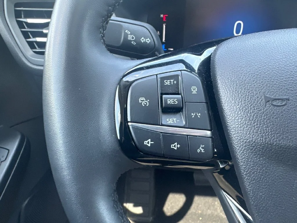 Used 2023 Black Ford Active image 19