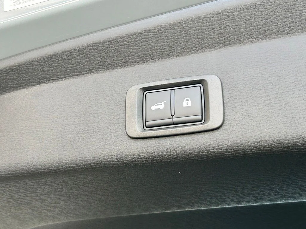 New 2026 Gray Mitsubishi SE S-AWC image 34
