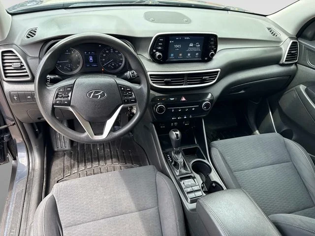 Used 2019 Blue Hyundai SE image 14