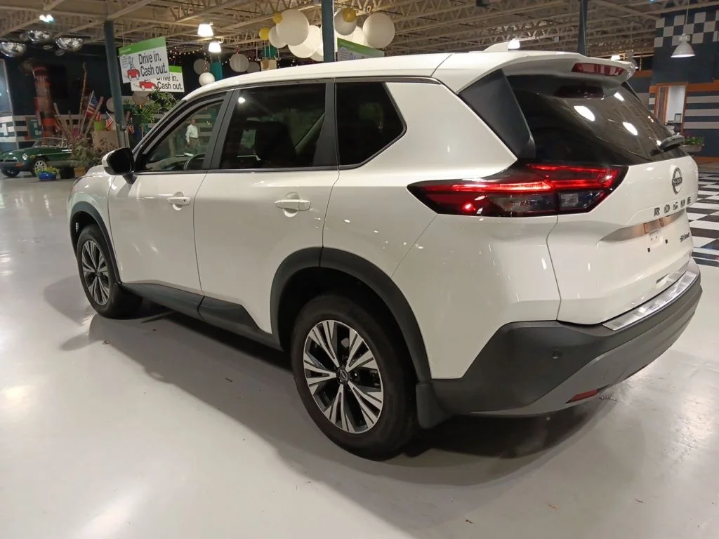 Used 2023 White Nissan SV image 16