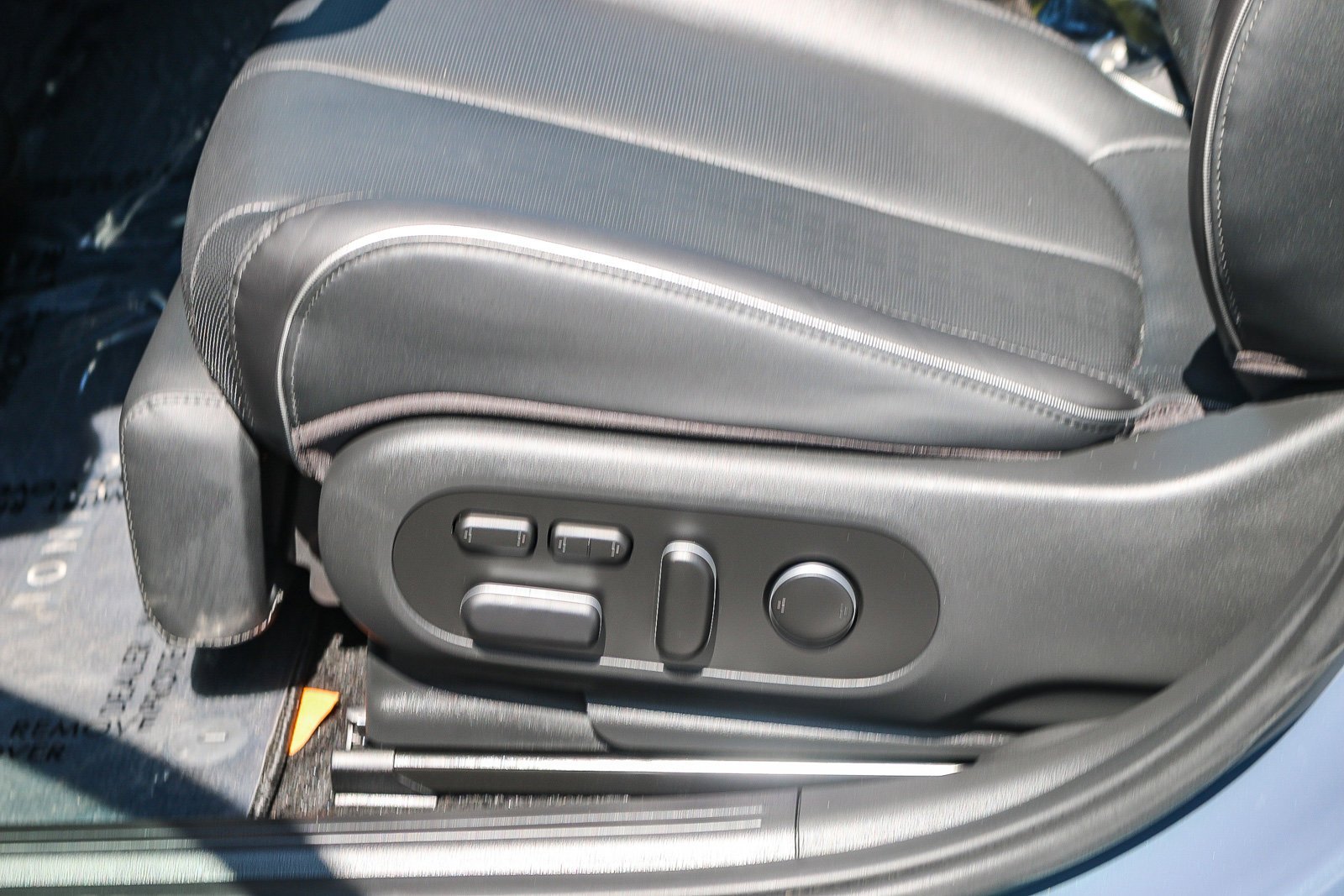 2024 Hyundai IONIQ 5 Limited - Photo 23