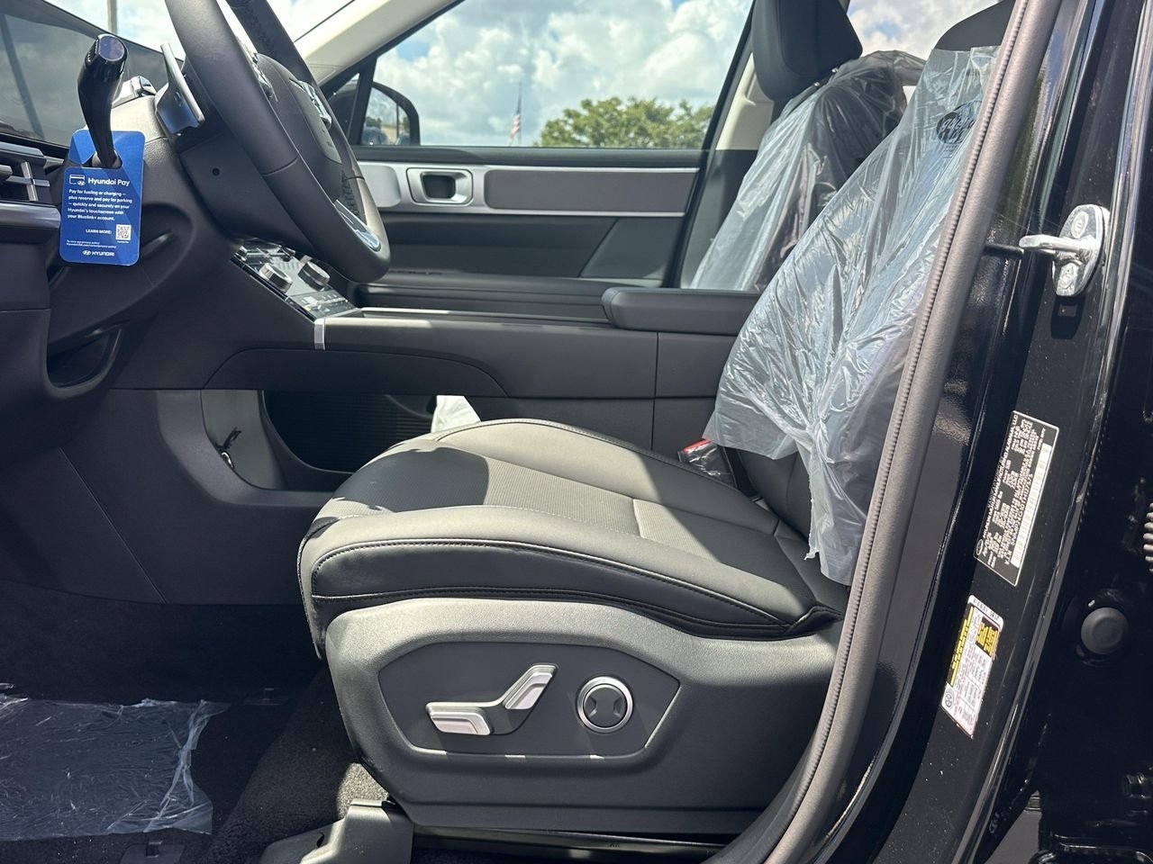 New 2026 Phantom Black Hyundai SEL image 9