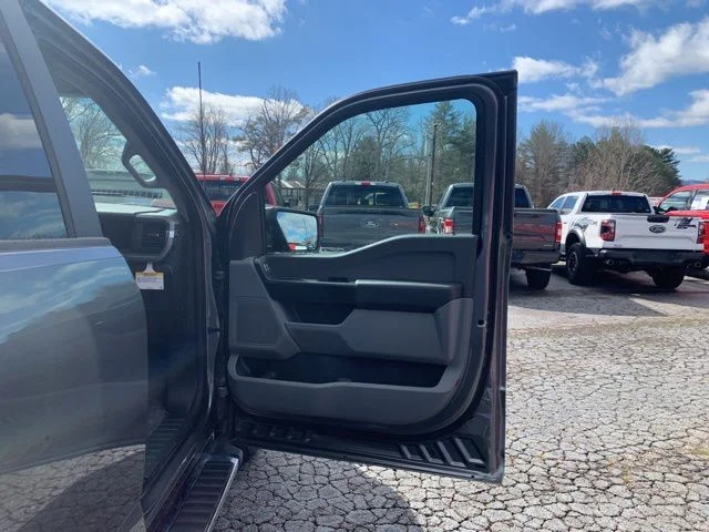 New 2025 Gray Ford XL image 15