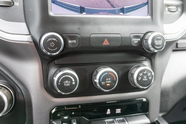 Used 2019 White Ram Big Horn/Lone Star image 28