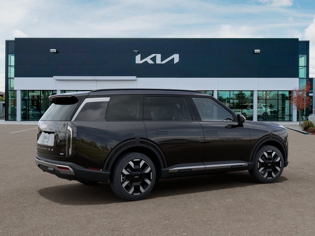 New 2027 Black Kia S image 6