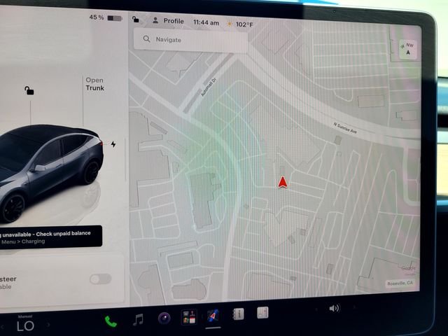 Used 2023  Tesla Performance image 18
