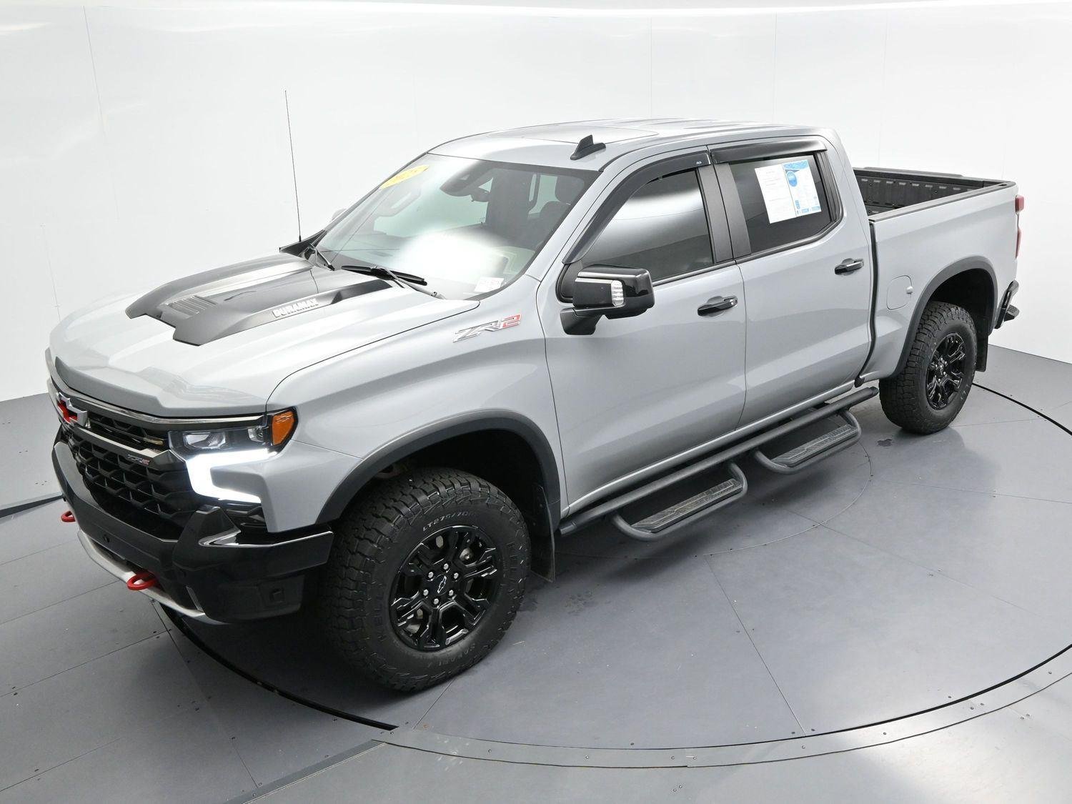 Used 2025 Slate Gray Metallic Chevrolet ZR2 image 42