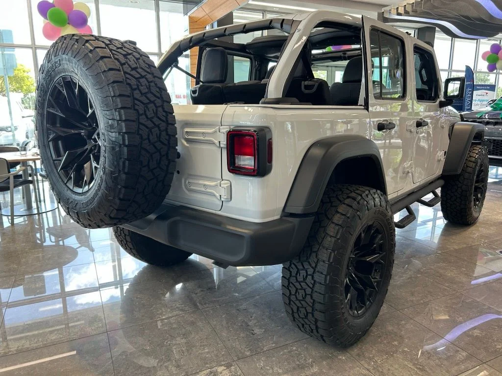 New 2026 Bright White Clearcoat Jeep Sport image 4