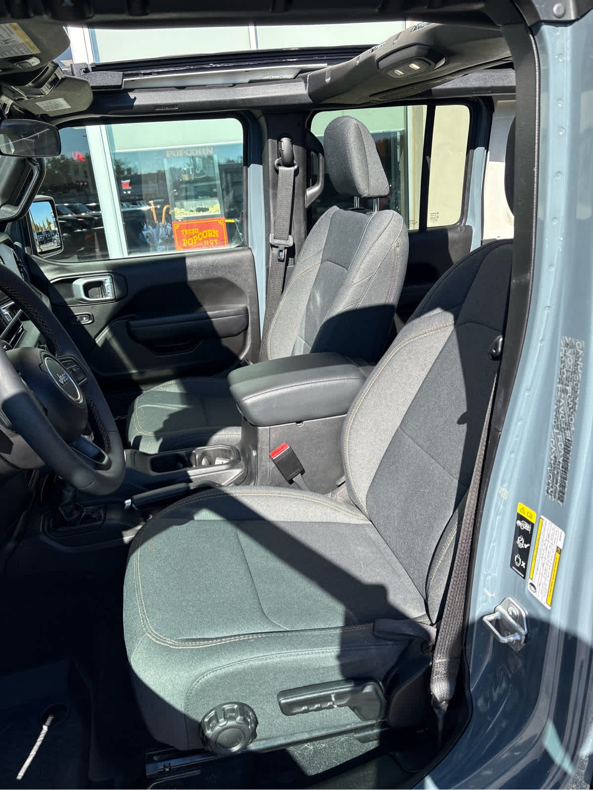 Used 2024 Anvil Clear Coat Jeep Sport S image 10