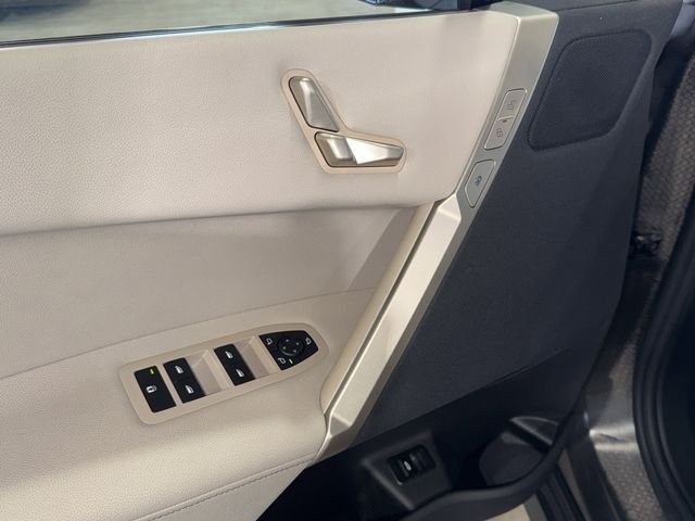 2023 BMW iX Base - Photo 18