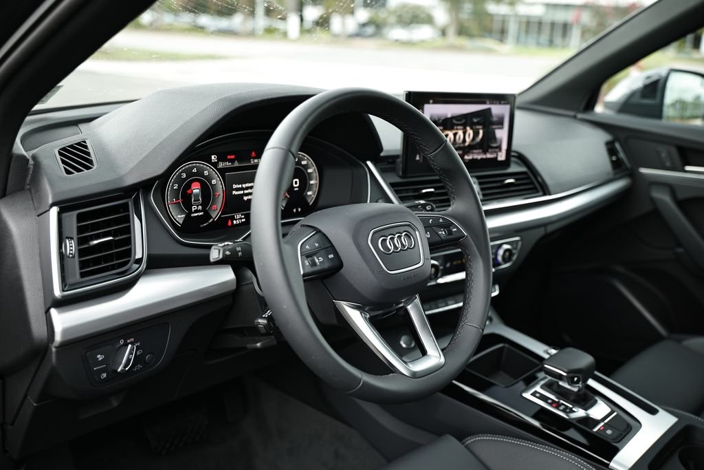 Used 2025 Tambora Gray Metallic Audi 2.0T Premium Plus image 21
