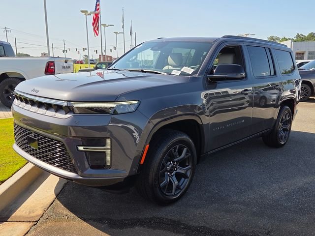 New 2026 Baltic-Gray Metallic Clear-Coat Exterior Paint Jeep Limited image 3