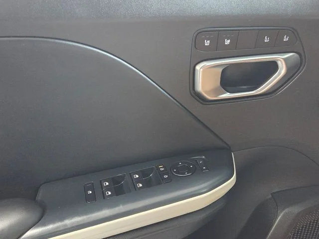 Used 2025 Gray Kia GT-Line image 30