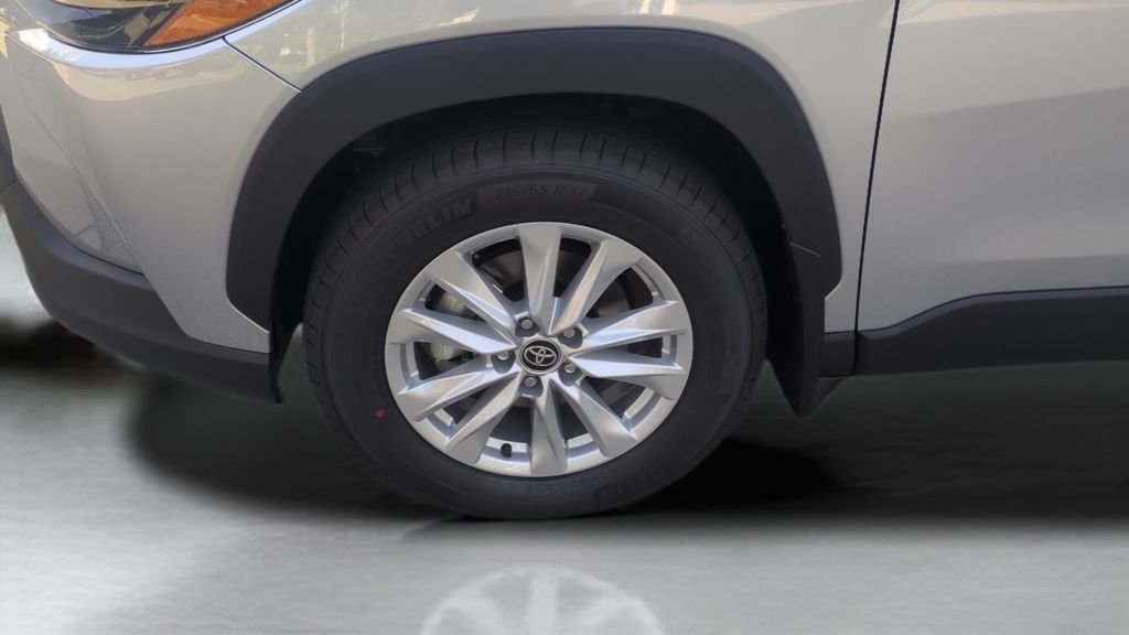 New 2026 Sonic Silver Toyota  LE image 24