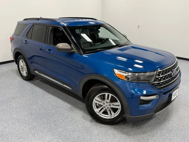 Used 2020 Blue Ford XLT image 34