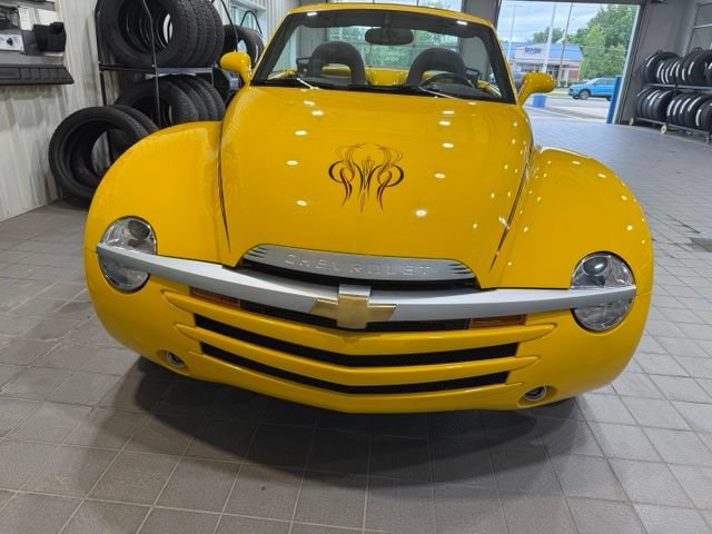 Used 2004 Slingshot Yellow Chevrolet LS image 5