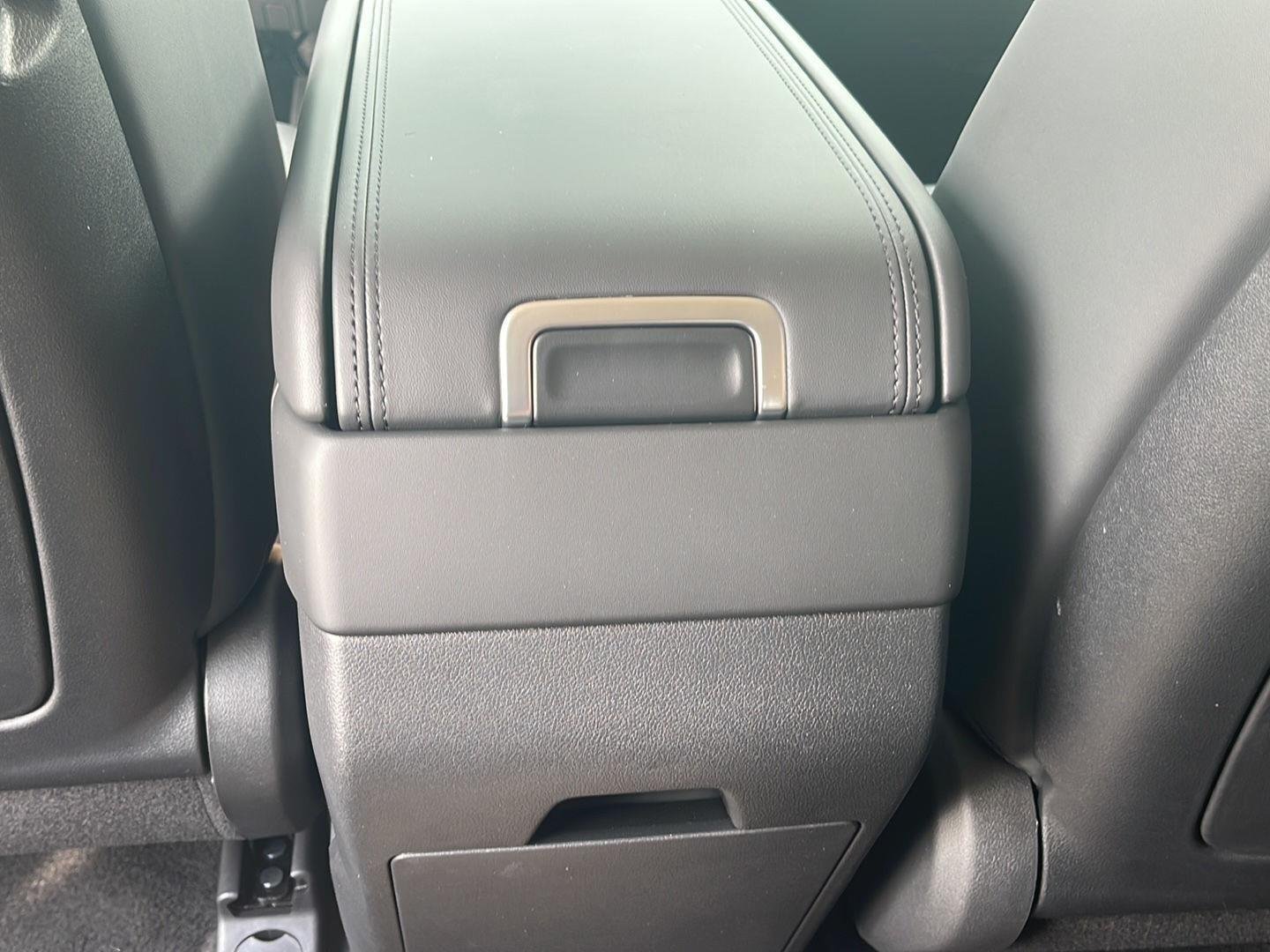 New 2026 Hampton Gray Hyundai SEL AWD image 15