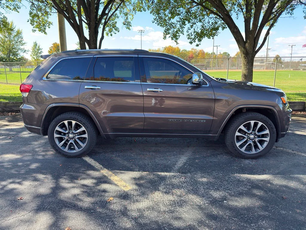 Used 2018 Brown Jeep Overland image 13