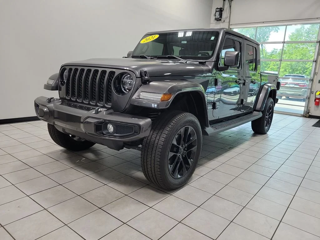 Used 2021 Gray Jeep High Altitude image 7
