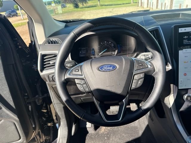 Used 2023 Black Ford SEL image 13