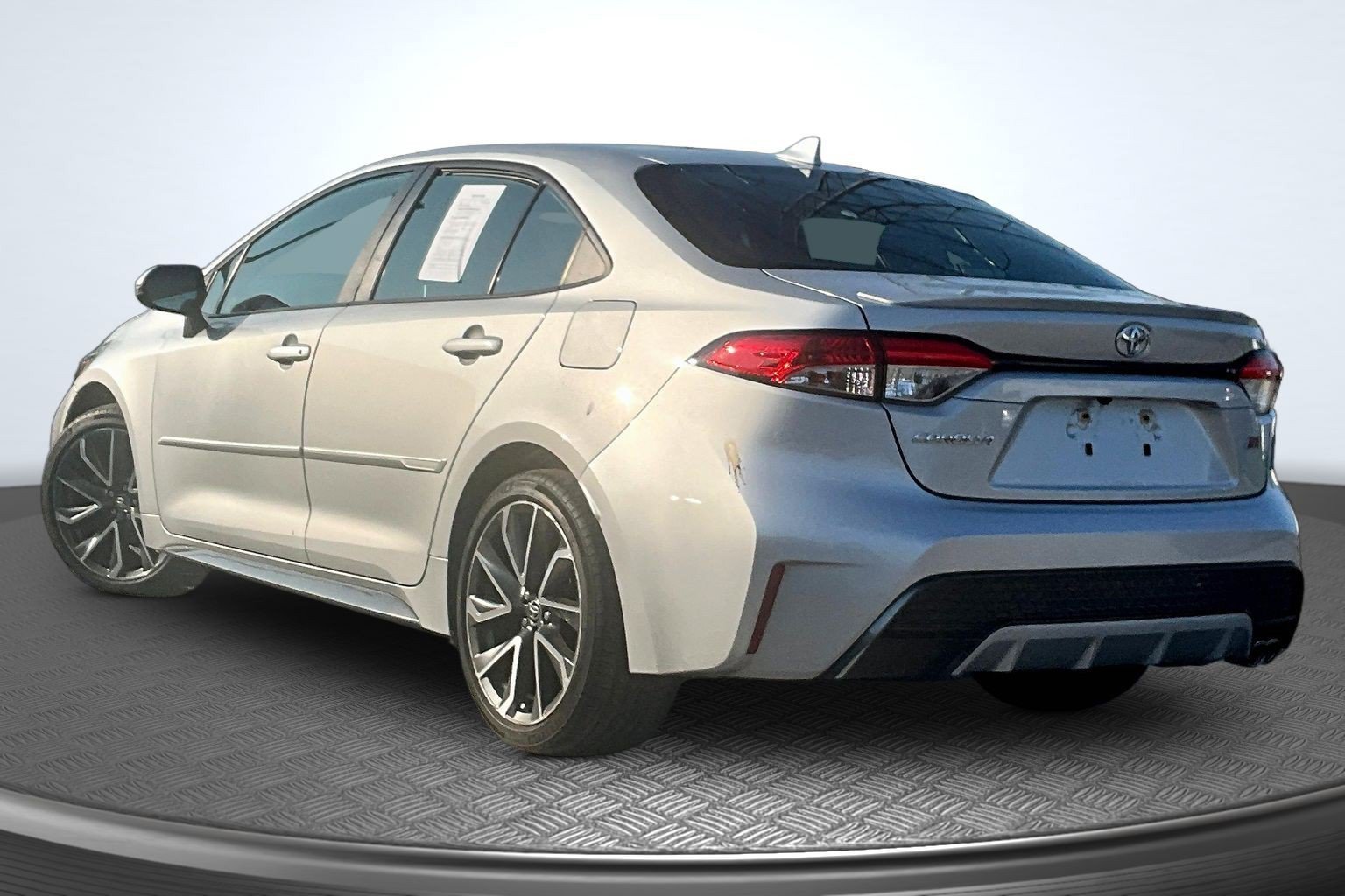 Used 2021 Silver Toyota SE image 3