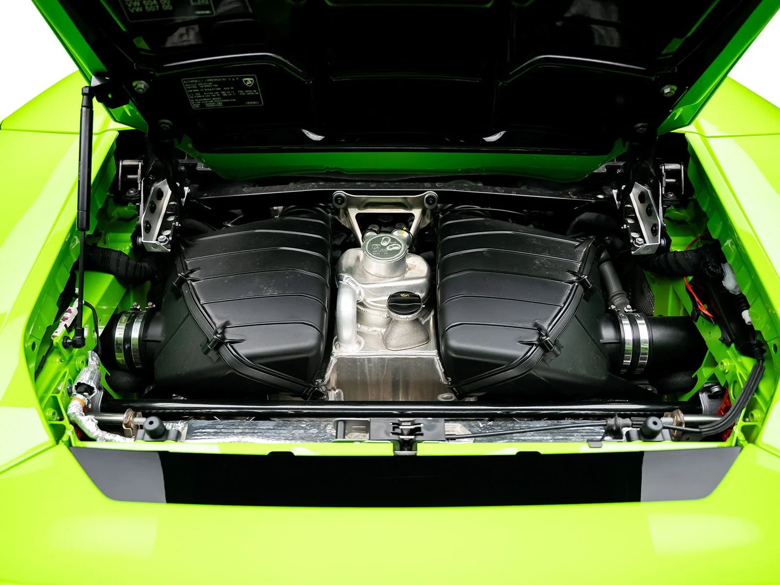 Used 2024 Green Lamborghini Base image 54