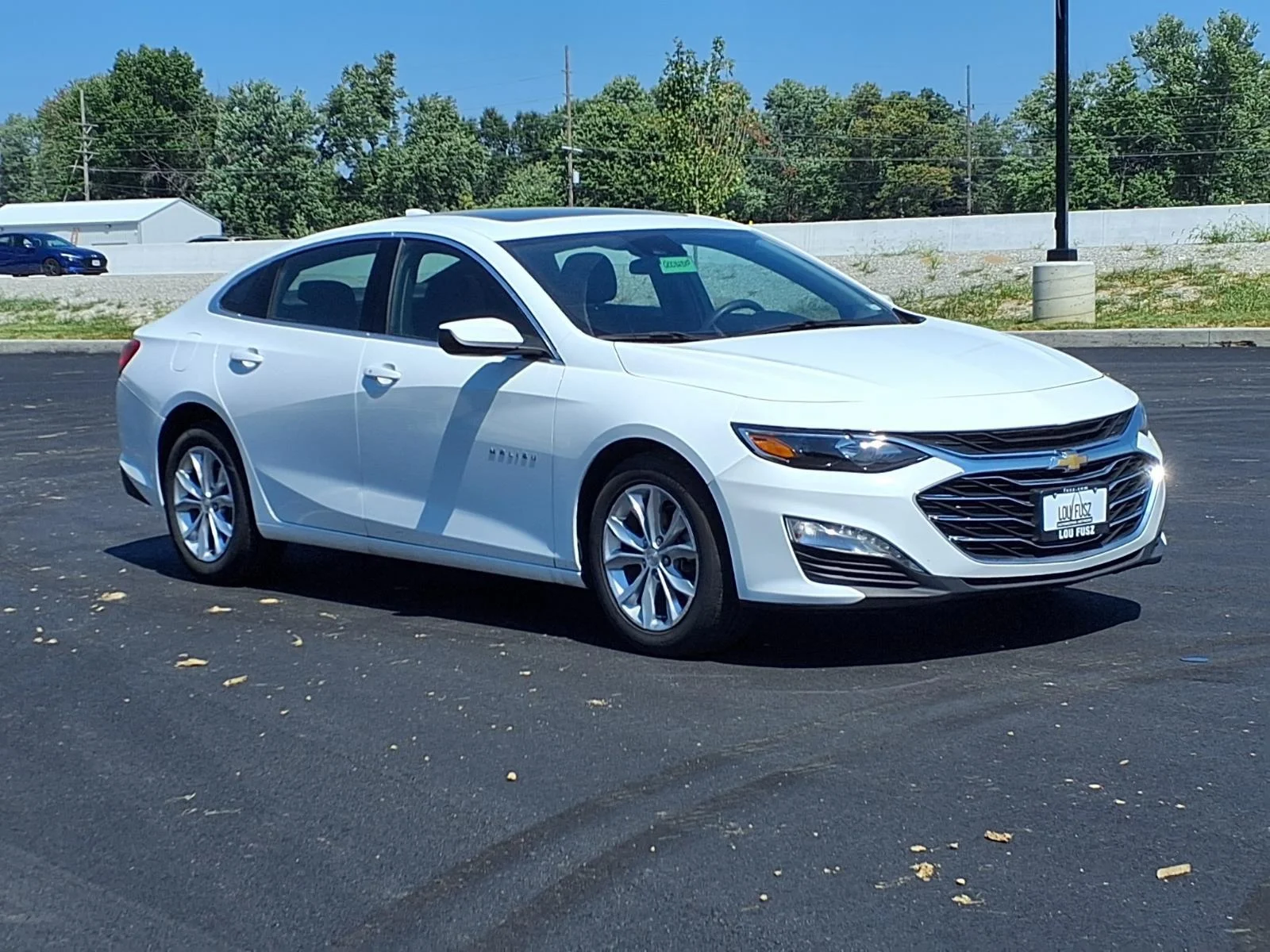 Used 2024 Summit White Chevrolet LT image 28