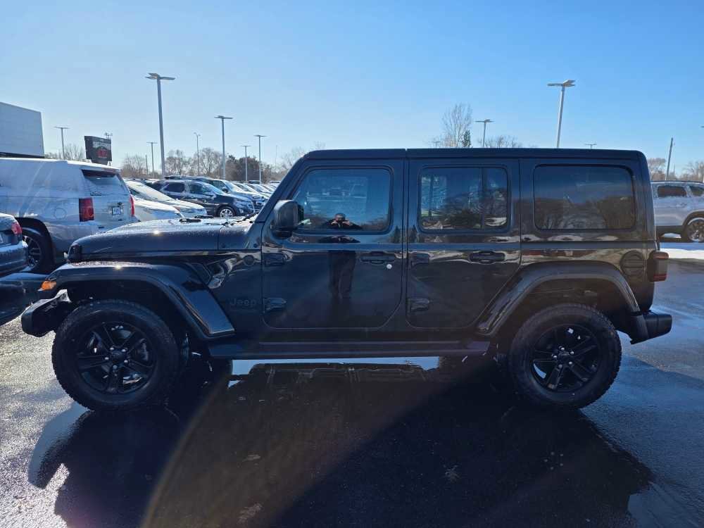 Used 2020 Jeep Wrangler Unlimited Sahara Altitude with VIN 1C4HJXEN3LW244708 for sale in St. Cloud, Minnesota