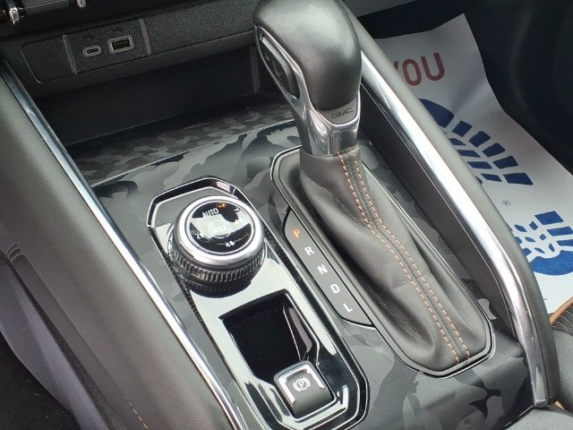 Used 2024 Summit White GMC AT4 image 10