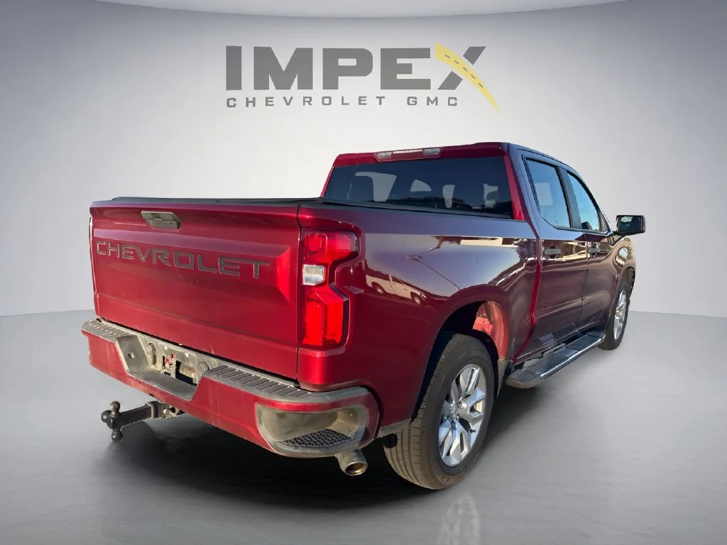 Used 2019 CAJUN RED TINTCOAT Chevrolet Custom image 5