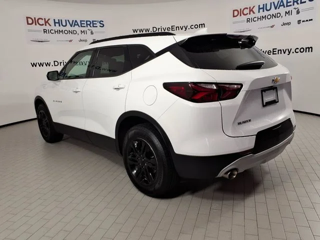Used 2021 White Chevrolet LT image 6