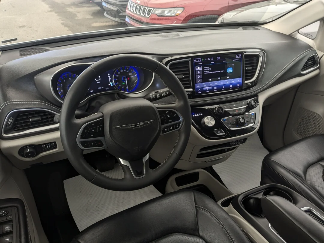 Certified Used 2022 White Chrysler Touring L - - AWD - Stow n Go Seating - 360 Cam - Remote Start - Pwr Sliding Doors & More! image 24