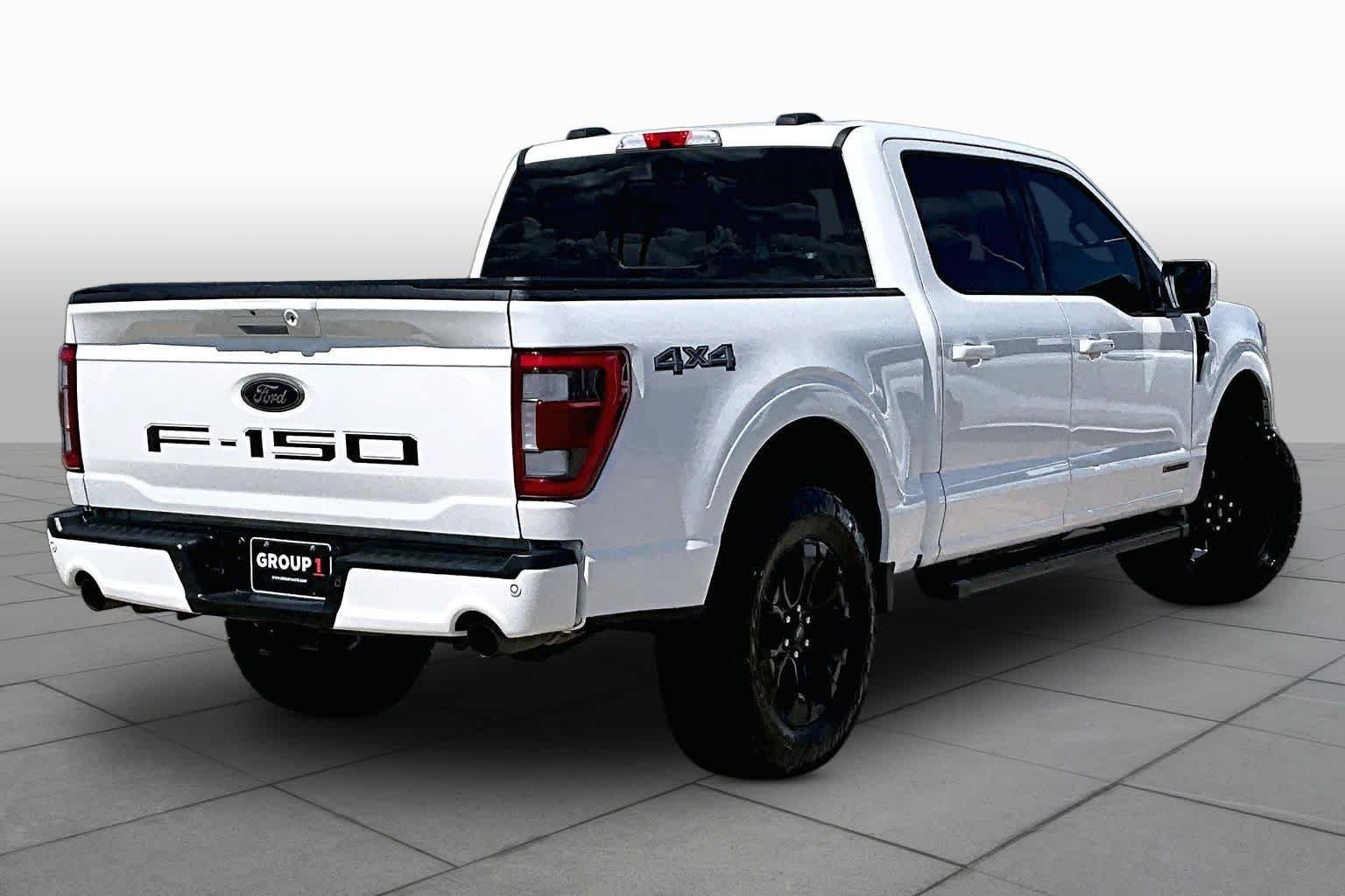 Used 2023 Star White Metallic Tri-Coat Ford LARIAT image 13