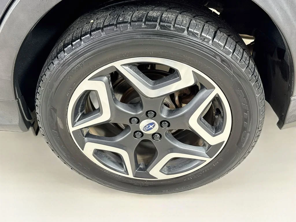 Used 2018 Dark Gray Metallic Subaru 2.0i Limited image 38