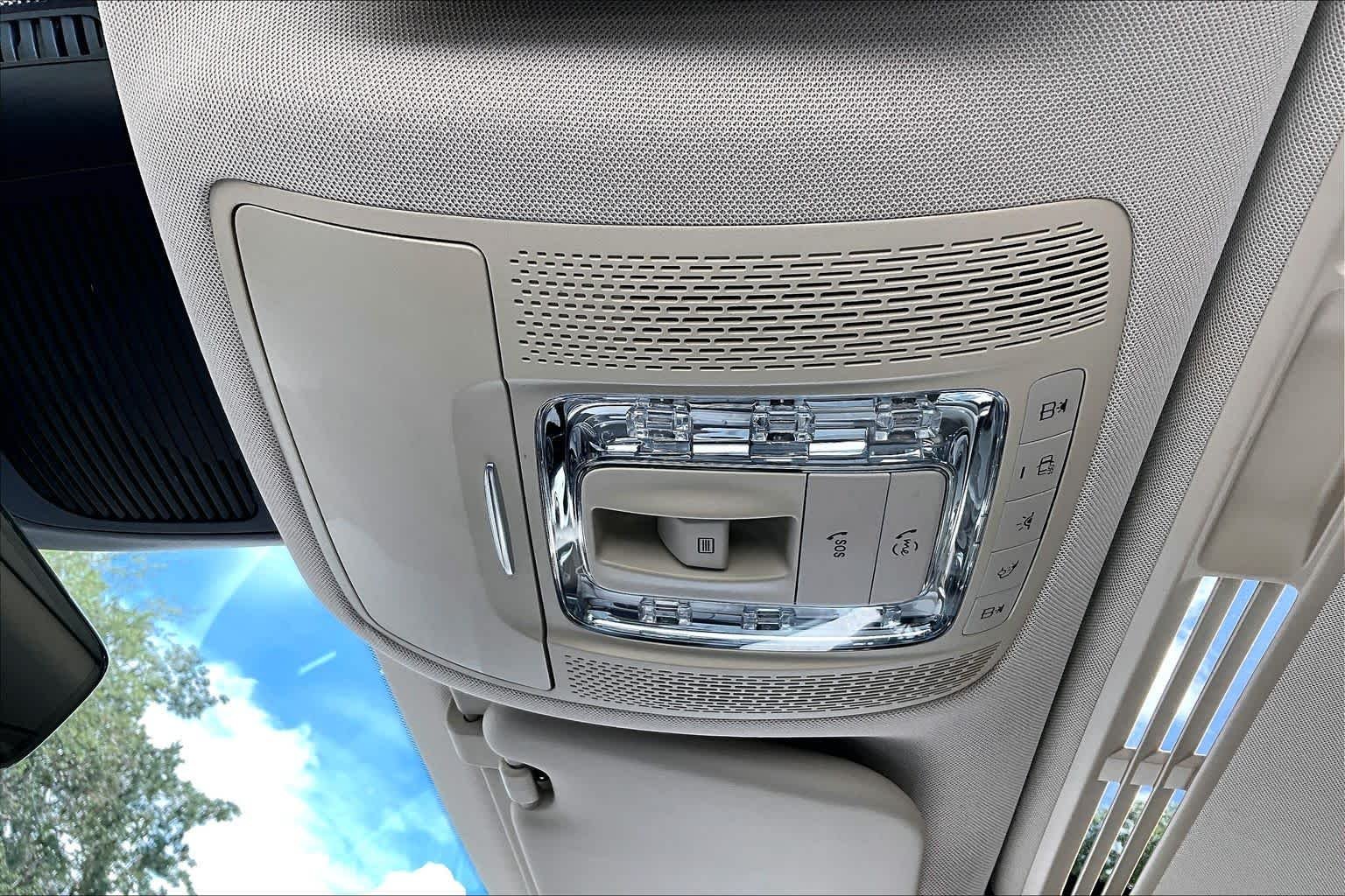 Used 2021 Lunar Blue Metallic Mercedes-Benz GLE 350 image 32