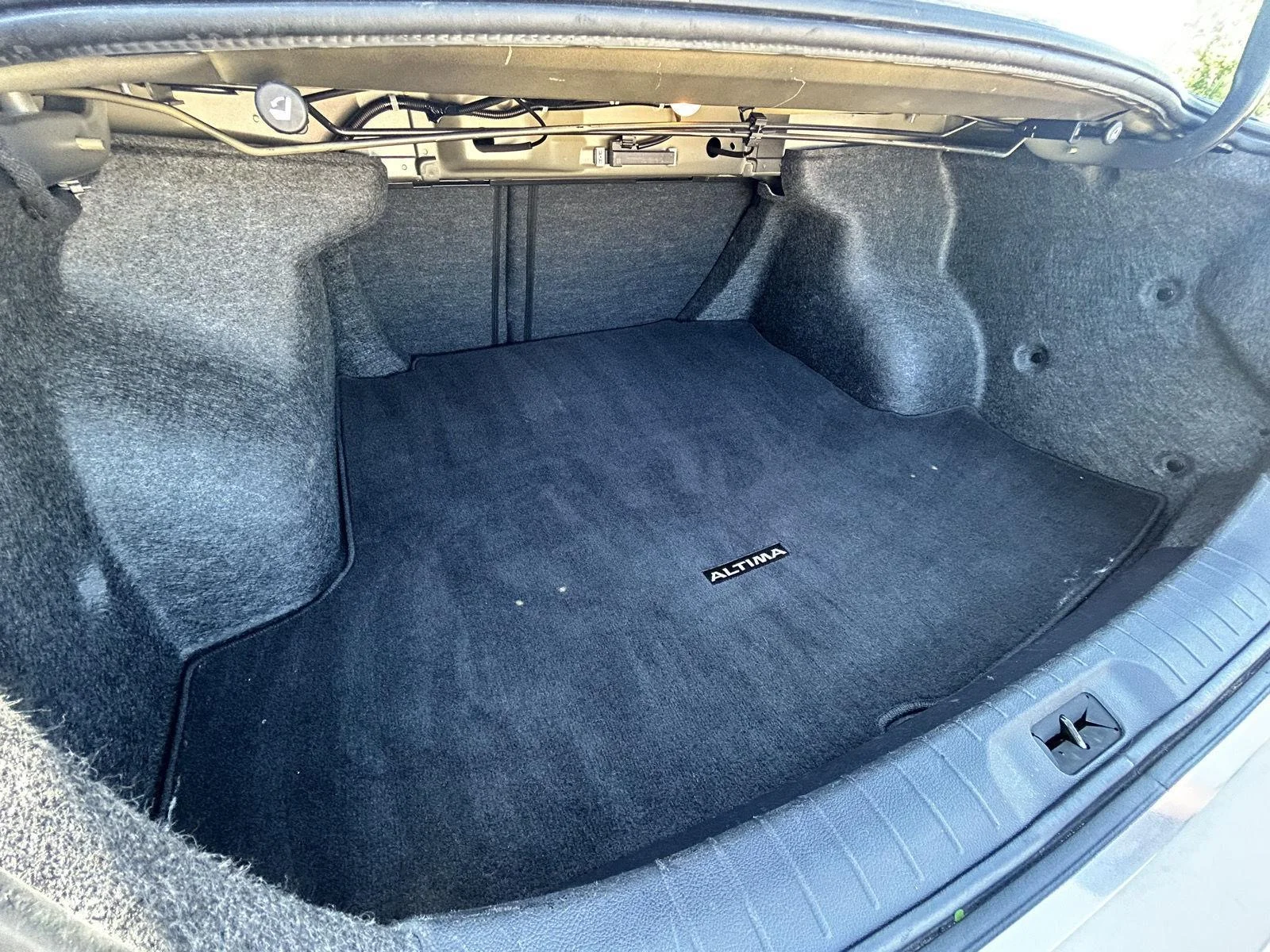 Used 2023 Gray Nissan 2.5 S image 17