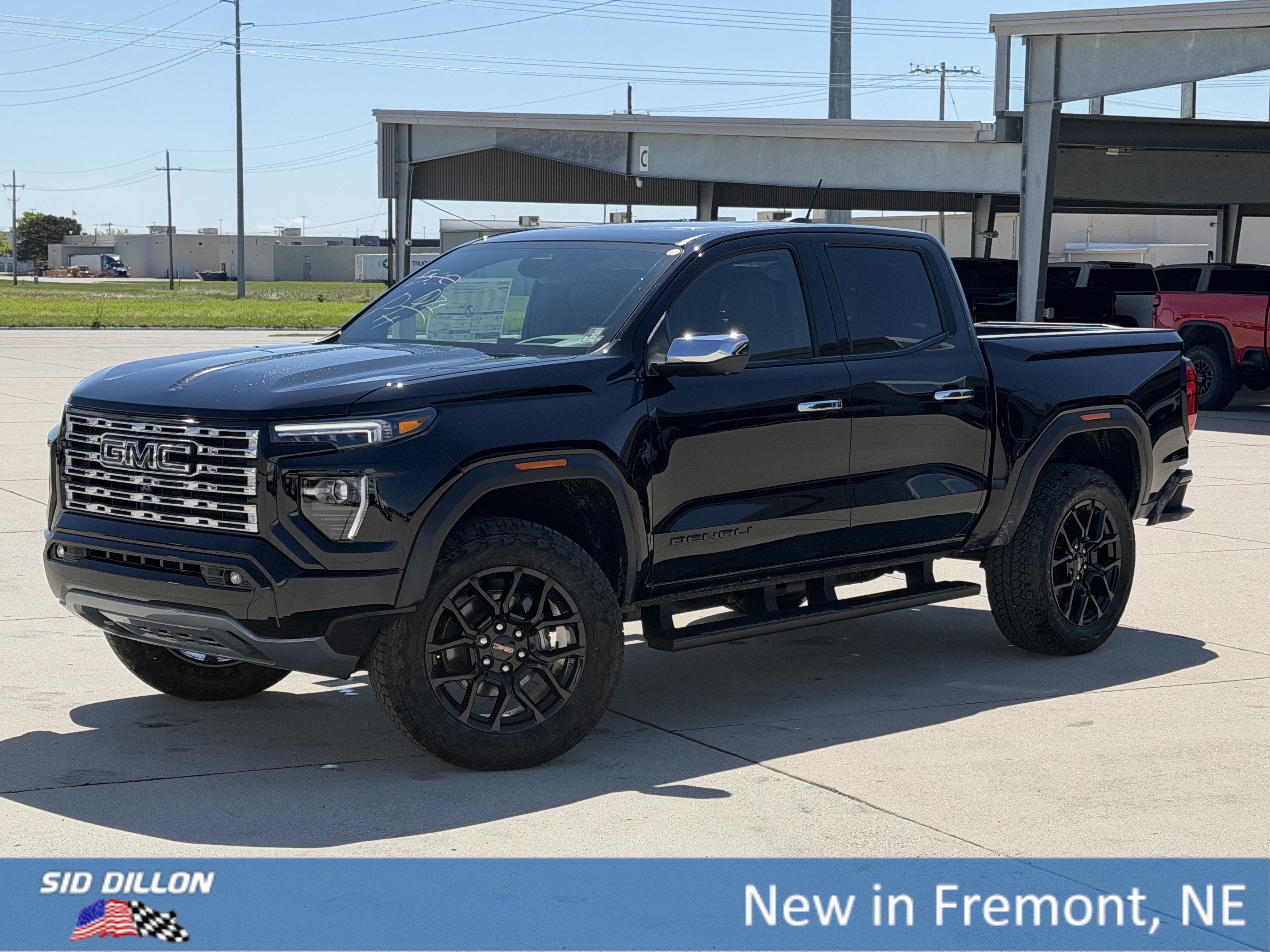 2026 GMC Canyon 4WD Denali Crew Cab Short Box's photo