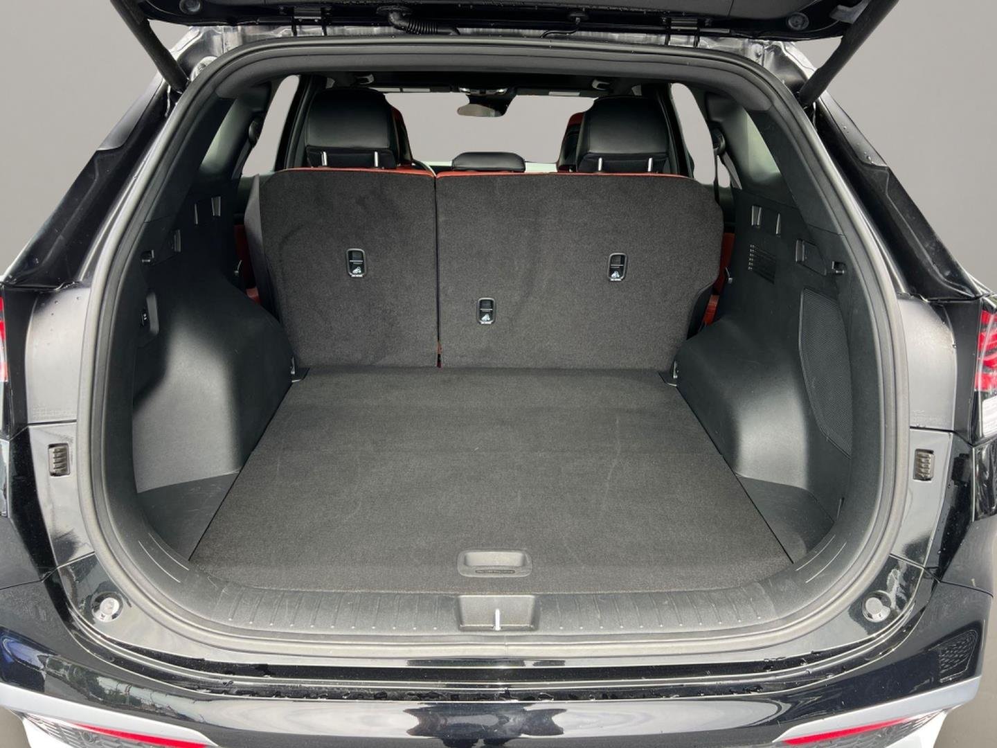 Used 2025 Ebony Black Kia SX-Prestige image 16