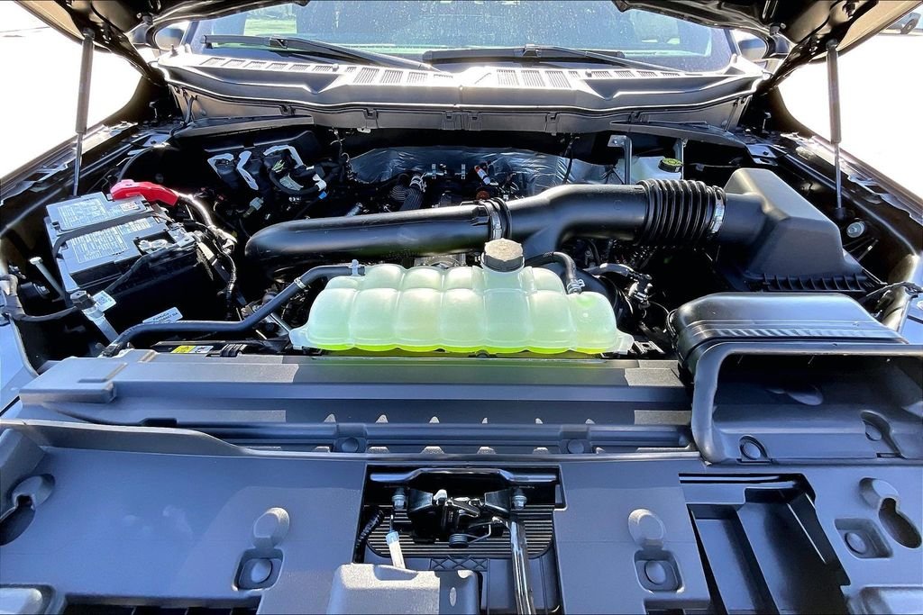 New 2026 Ford F-150 XLT 4D SuperCrew