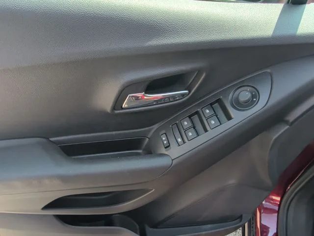 Used 2017 Red Chevrolet LT image 24