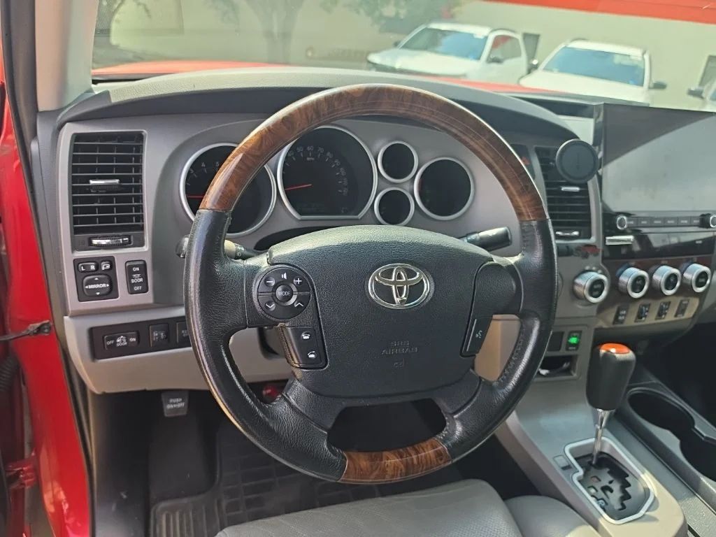 Used 2012 Red Toyota Limited image 38