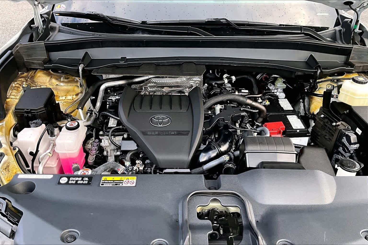 Used 2024 Wind Chill Pearl Toyota XLE image 31