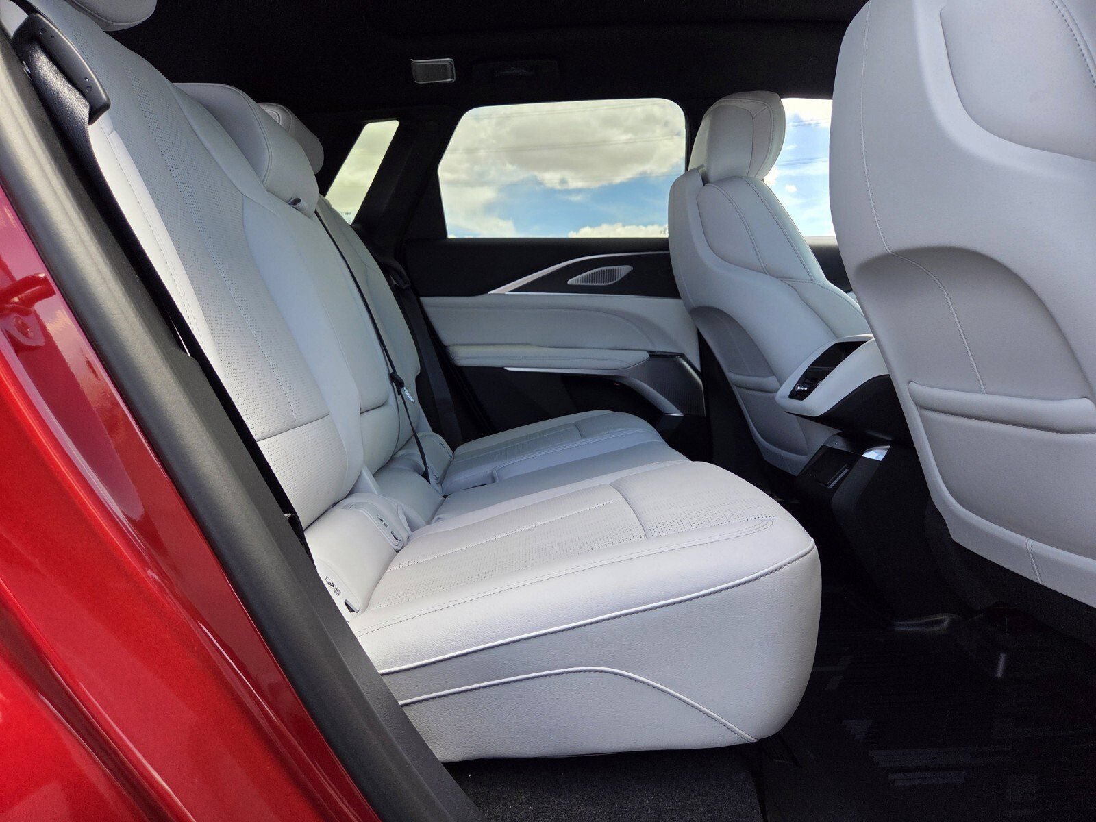 2026 Cadillac LYRIQ Premium Sport - Photo 15