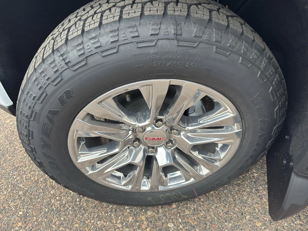 New 2026 Glacier White Tricoat GMC Denali image 32