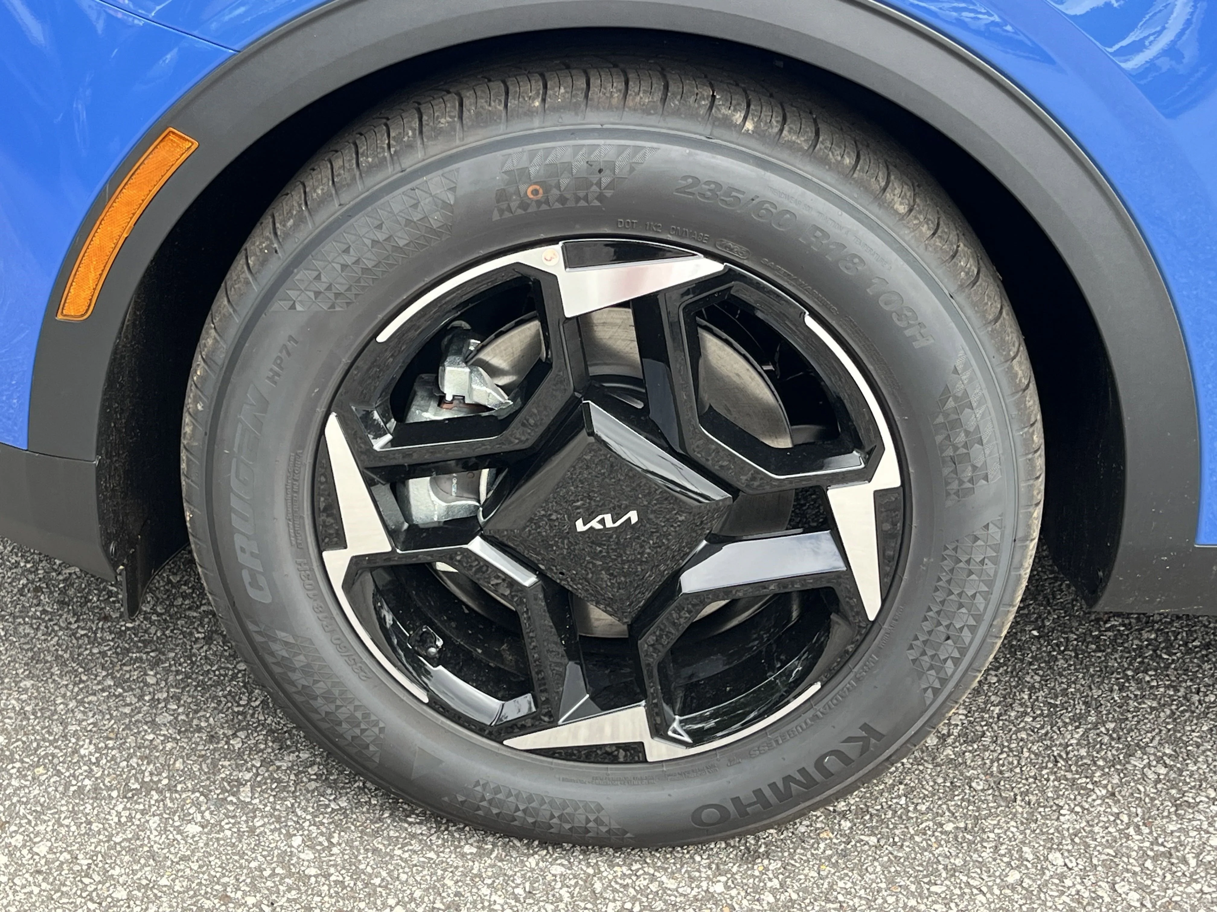 2026 Kia Sportage EX - Photo 28