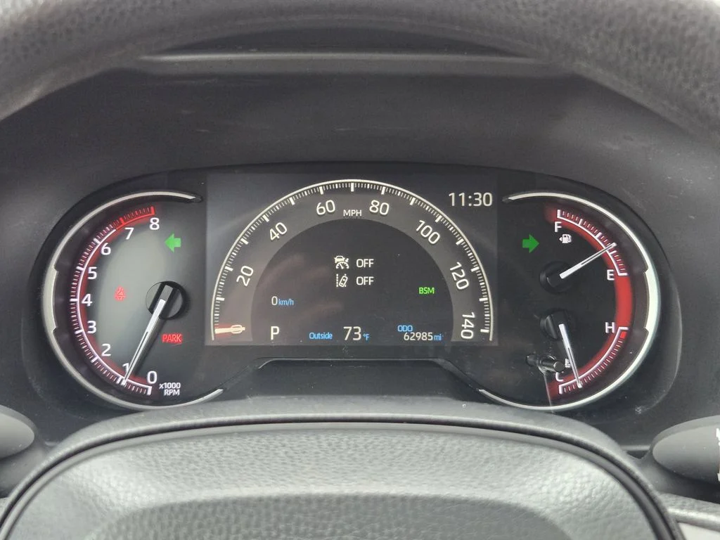 2024 Toyota RAV4 XLE - Photo 10