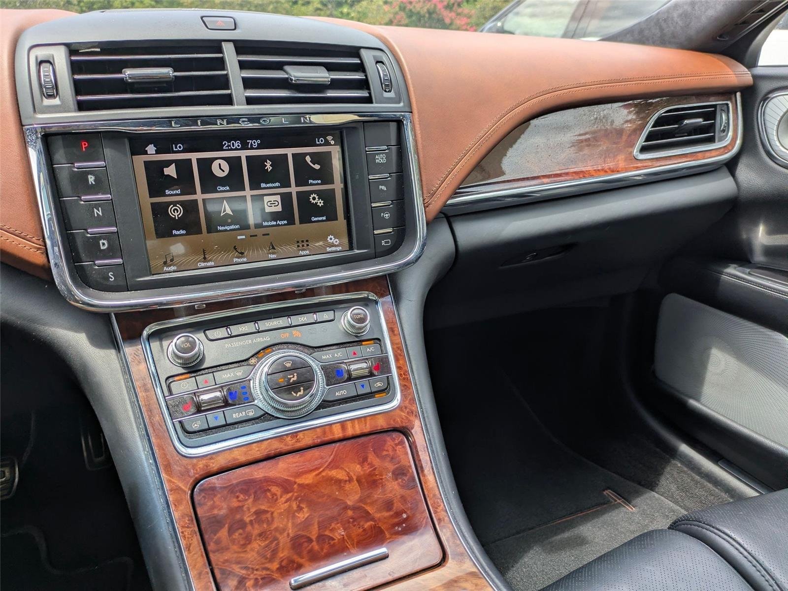 Used 2017 Diamond Black Lincoln Black Label image 27