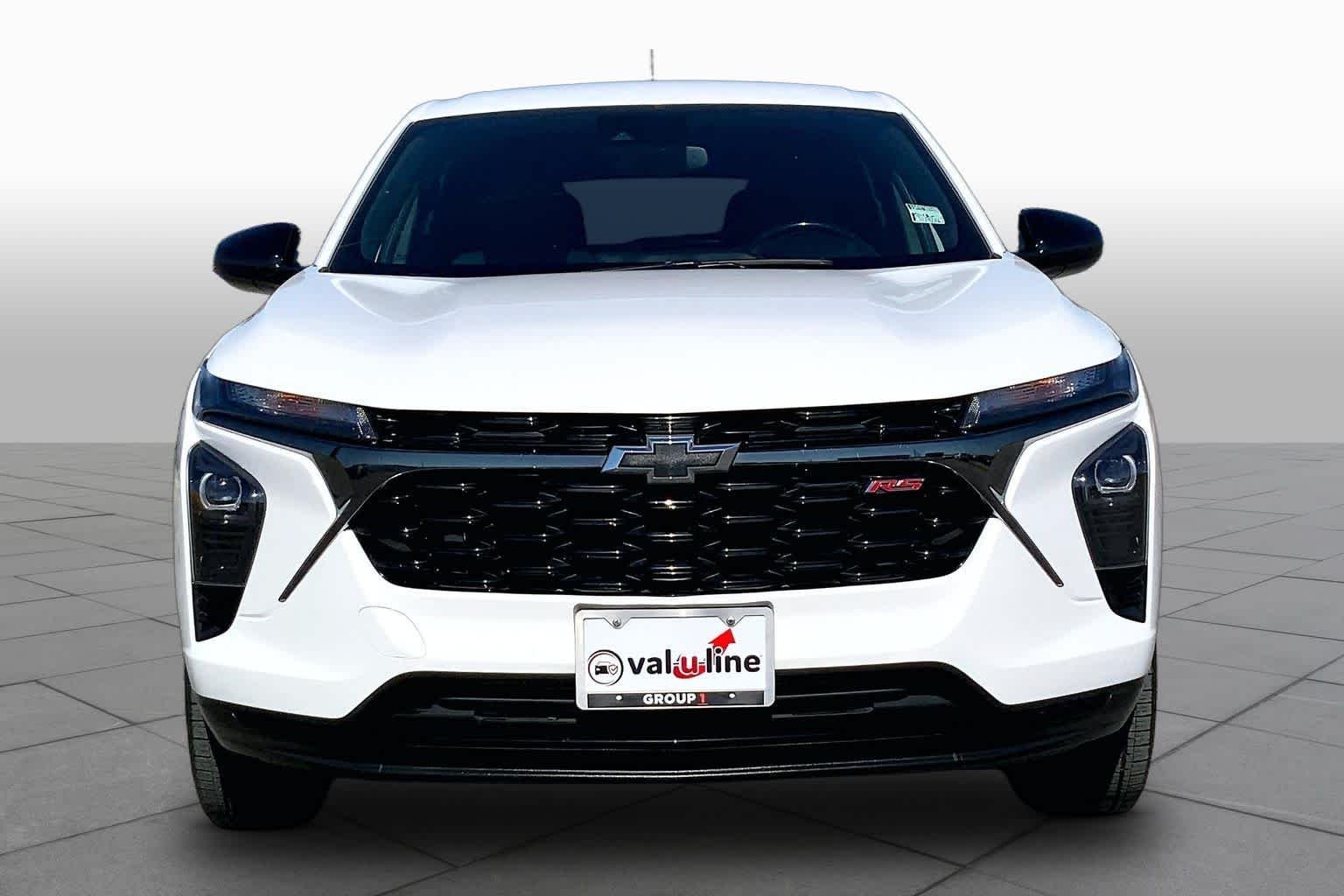 Used 2024 Summit White Chevrolet 1RS image 4