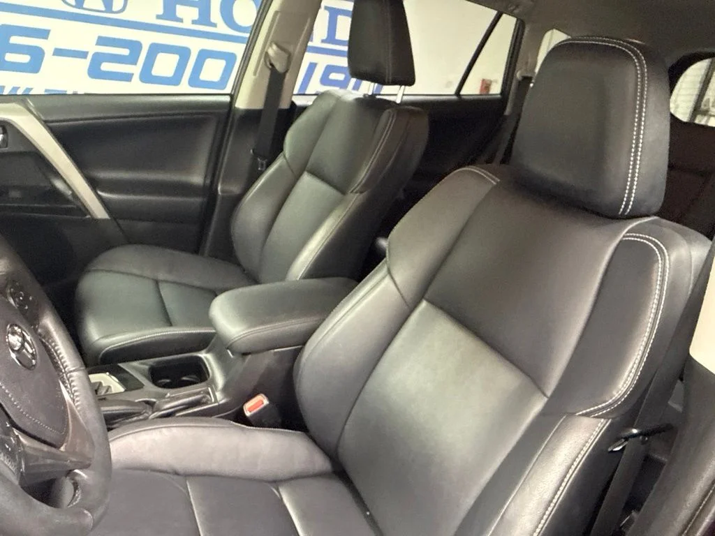 Used 2016 Black Toyota Limited image 22