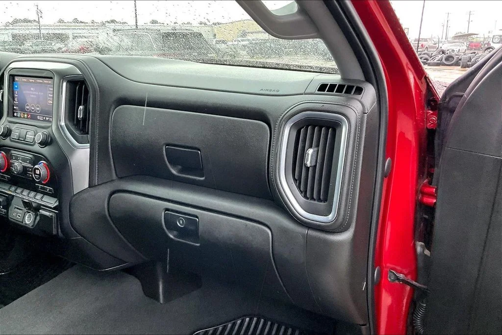 Used 2021 Red Chevrolet LT image 23
